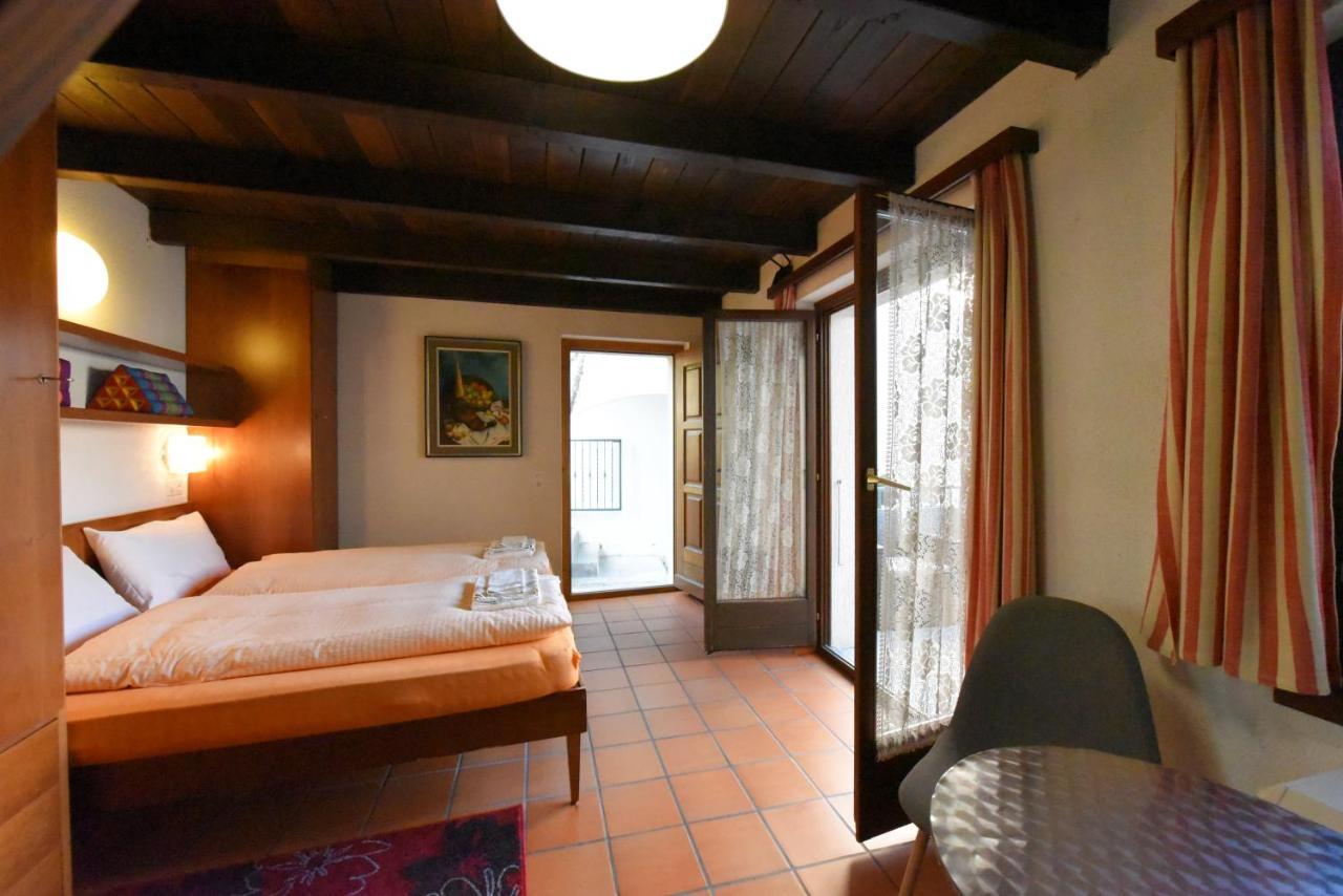 Hotel Pensione Serena Purasca Eksteriør bilde